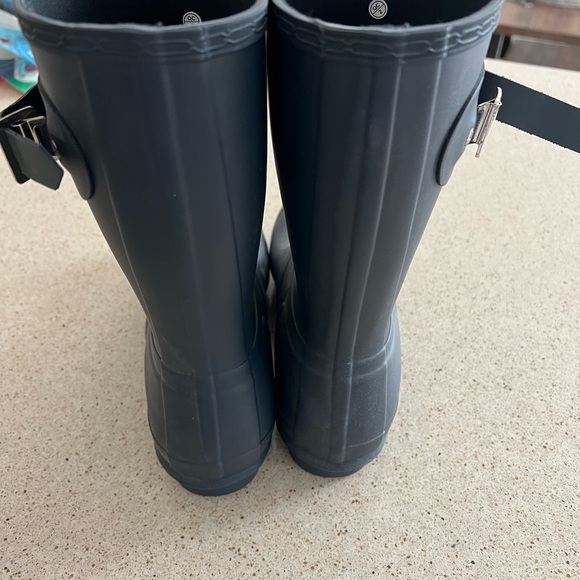 NEW Hunter boots Size 10 NEVER WORN. - Picture 3 of 6